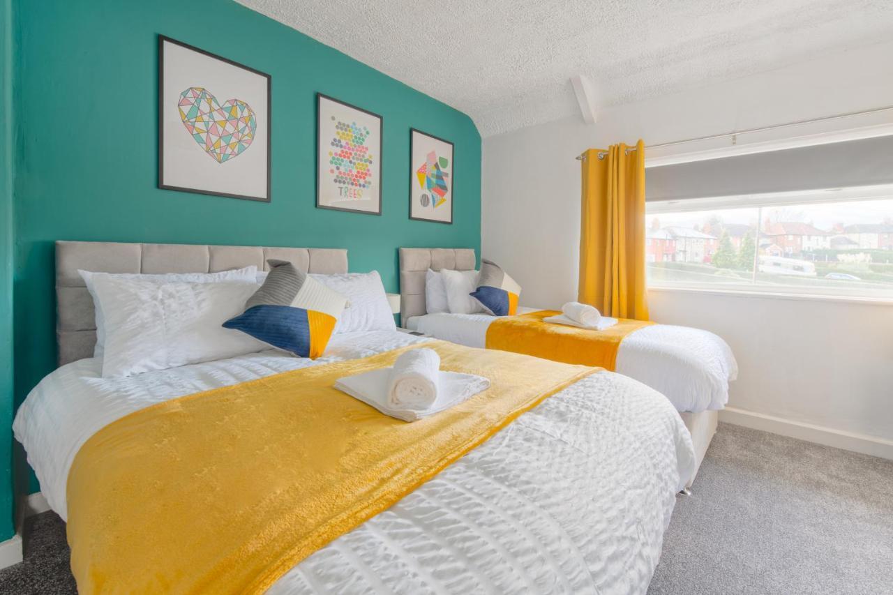 Rookwood House - Spacious Home With Free Parking - Short Stay Leeds Leeds  Buitenkant foto