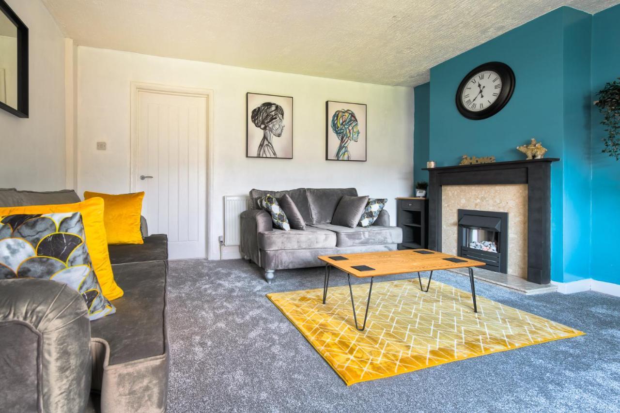 Rookwood House - Spacious Home With Free Parking - Short Stay Leeds Leeds  Buitenkant foto