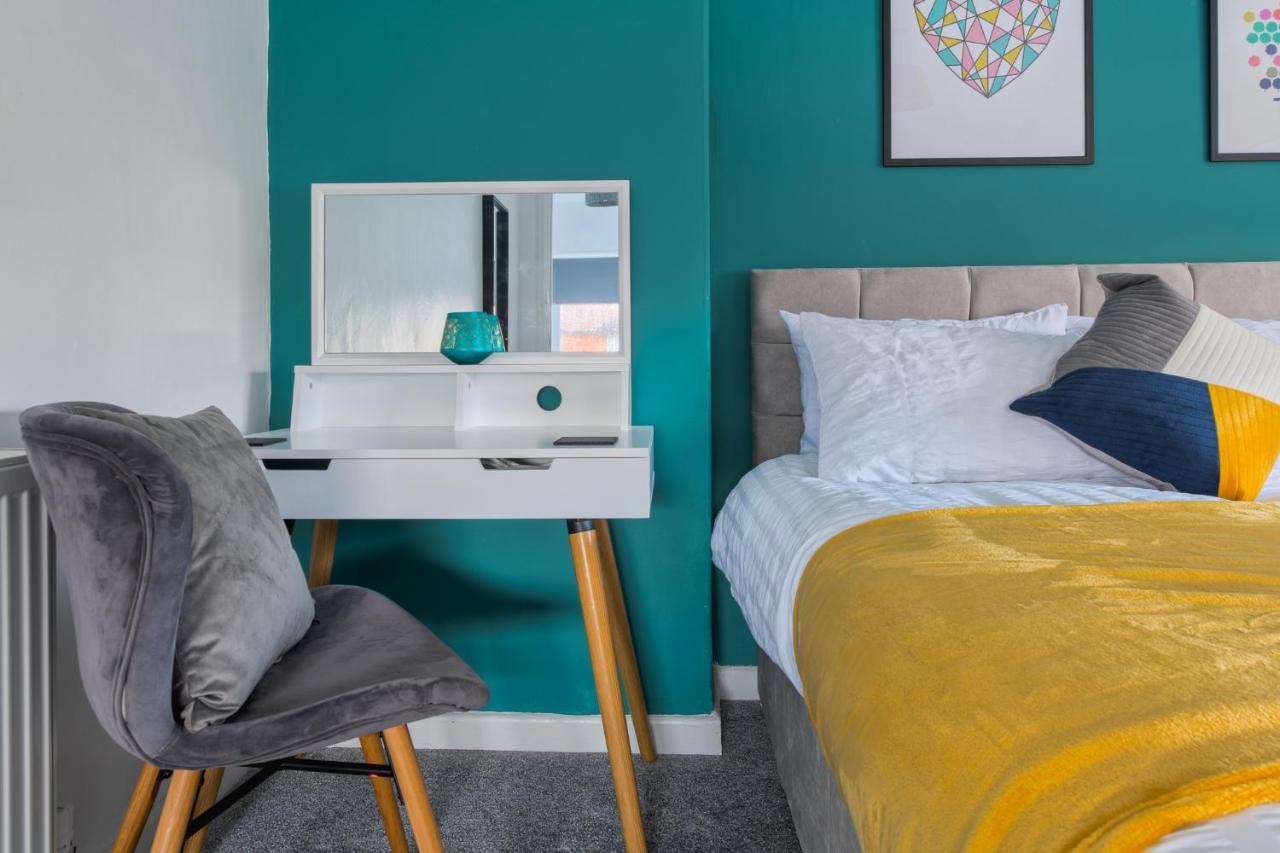 Rookwood House - Spacious Home With Free Parking - Short Stay Leeds Leeds  Buitenkant foto