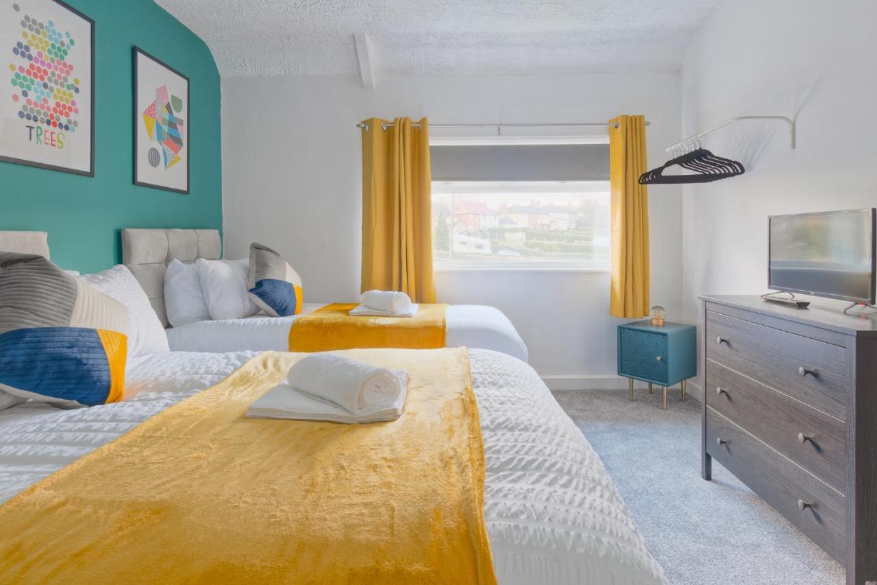 Rookwood House - Spacious Home With Free Parking - Short Stay Leeds Leeds  Buitenkant foto