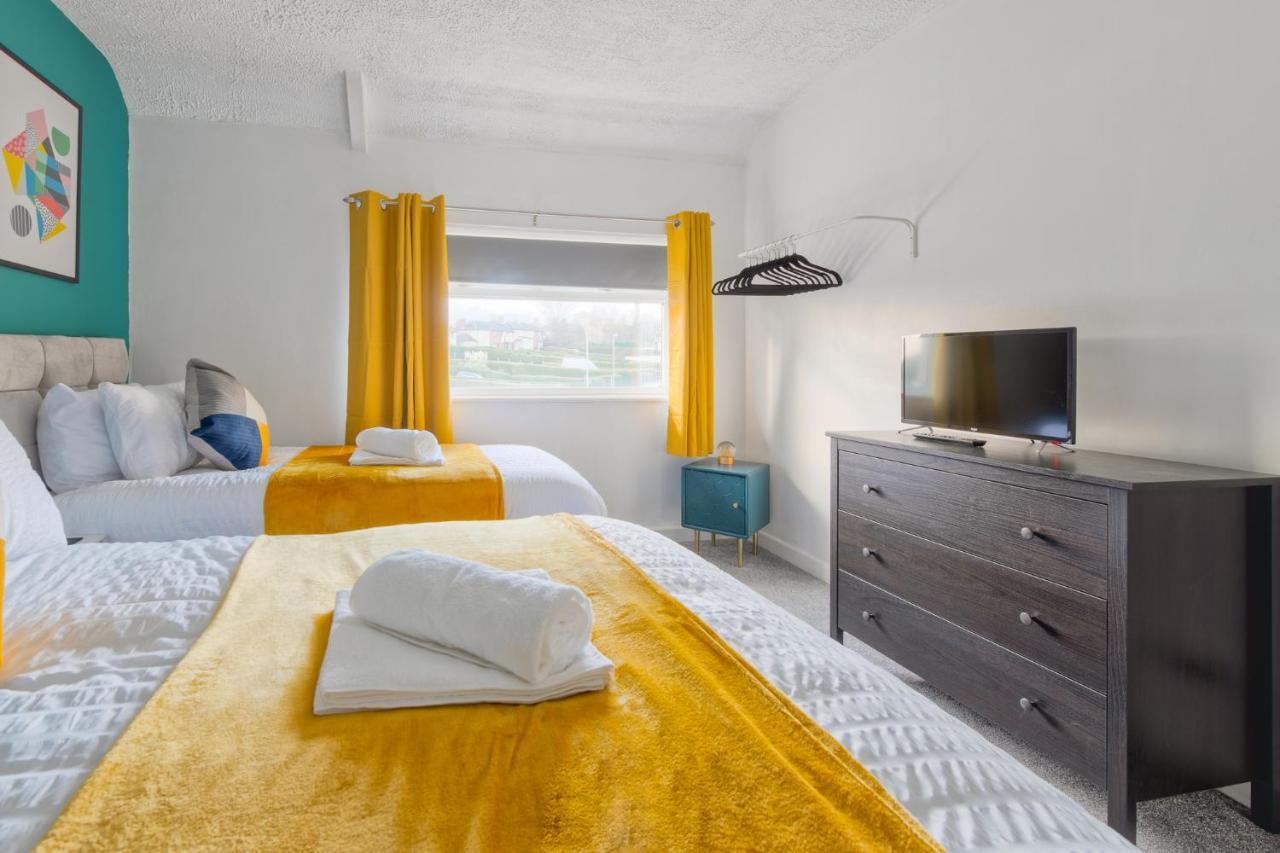 Rookwood House - Spacious Home With Free Parking - Short Stay Leeds Leeds  Buitenkant foto