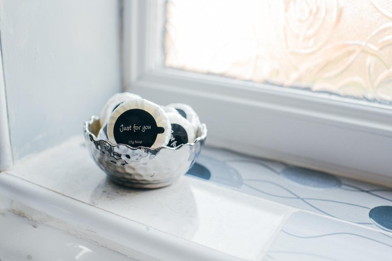 Rookwood House - Spacious Home With Free Parking - Short Stay Leeds Leeds  Buitenkant foto